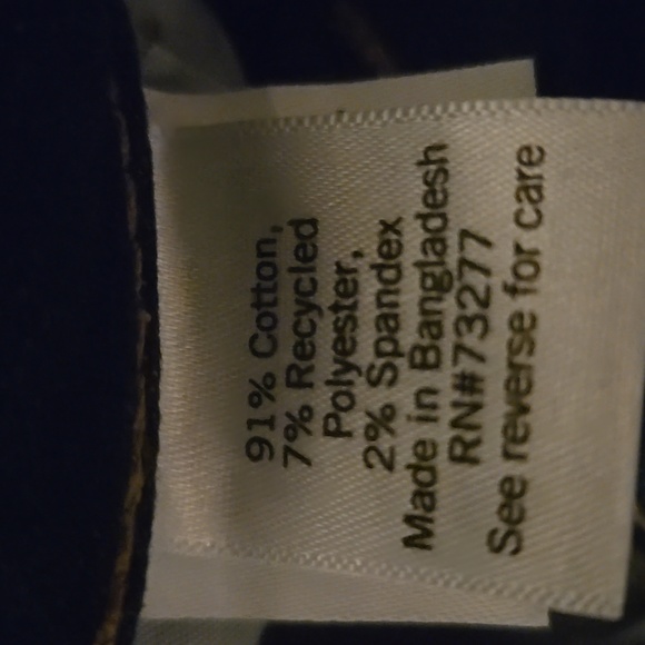 SO Juniors BERMUDA JEAN SHORTS SZ 7/28 - Picture 5 of 5